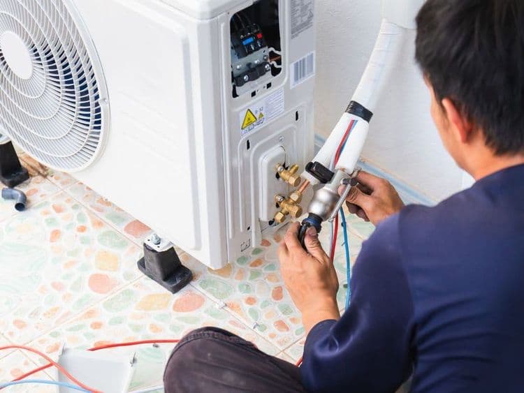 Thumbnail Pemasangan AC Baru di area perusahaan